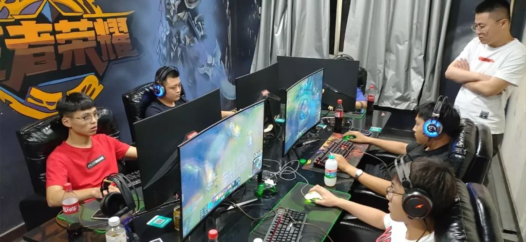 试图从反击 试图从反击